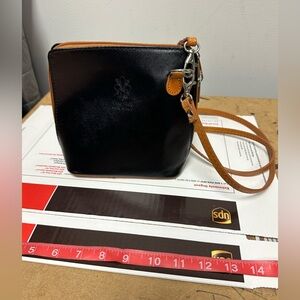 Vera Pelle Leather black Crossbody bag